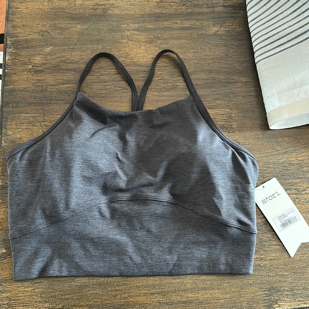 NWT Stori Legend cropped shelf tank